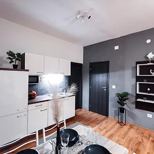 & Studio Pekica Appartamento