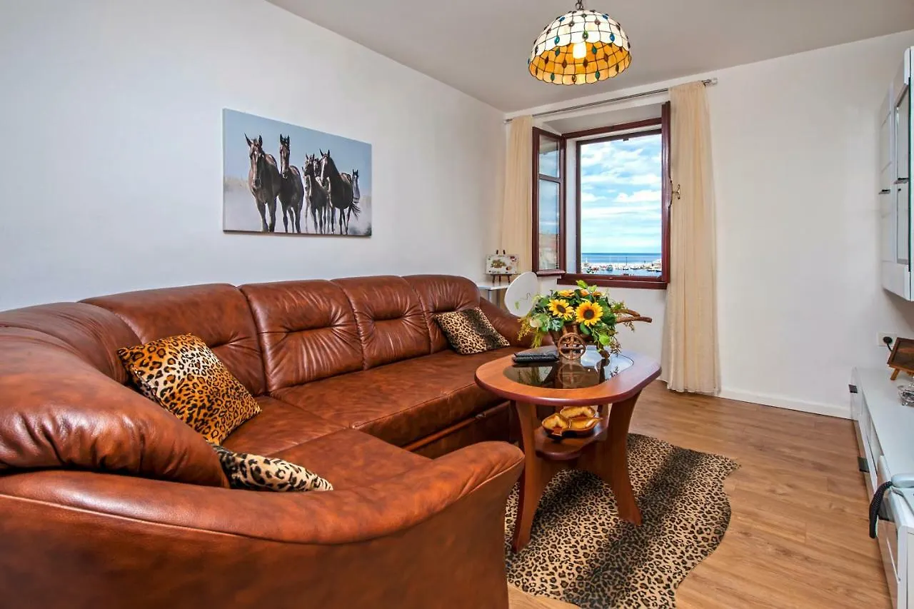 Vista Mare - Sea View Apartment Rovinj 0*,  Croatia